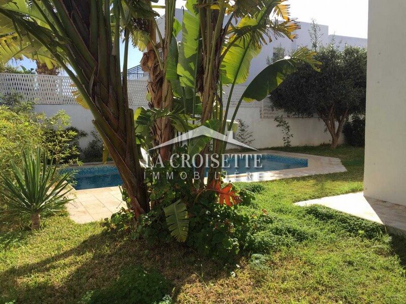 Villa S+3 avec piscine à Gammarth